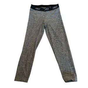 Nike Victory Wrap Graphic Crop Leggings | Black & White | Size M
